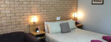 Deluxe Queen Rooms Gilgandra Hotels &amp; Resorts